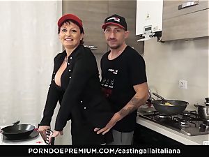 casting ALLA ITALIANA Mature ginger-haired culo pulverized deep